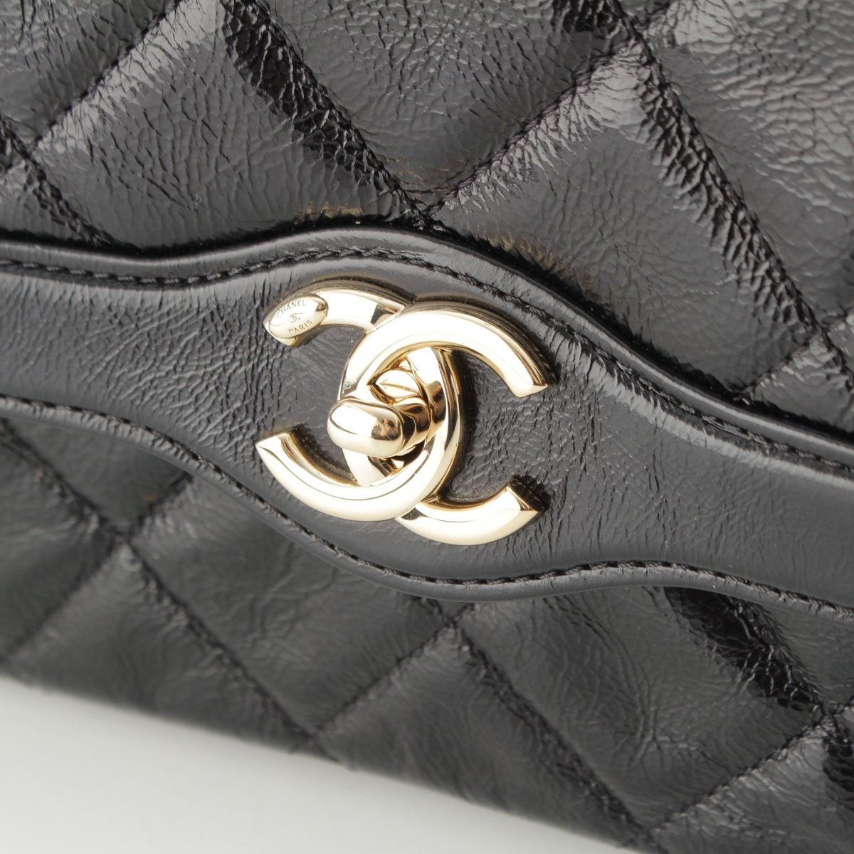 Chanel 25 Shiny Aged Calfskin Chain Shoulder Bag Black — view 8