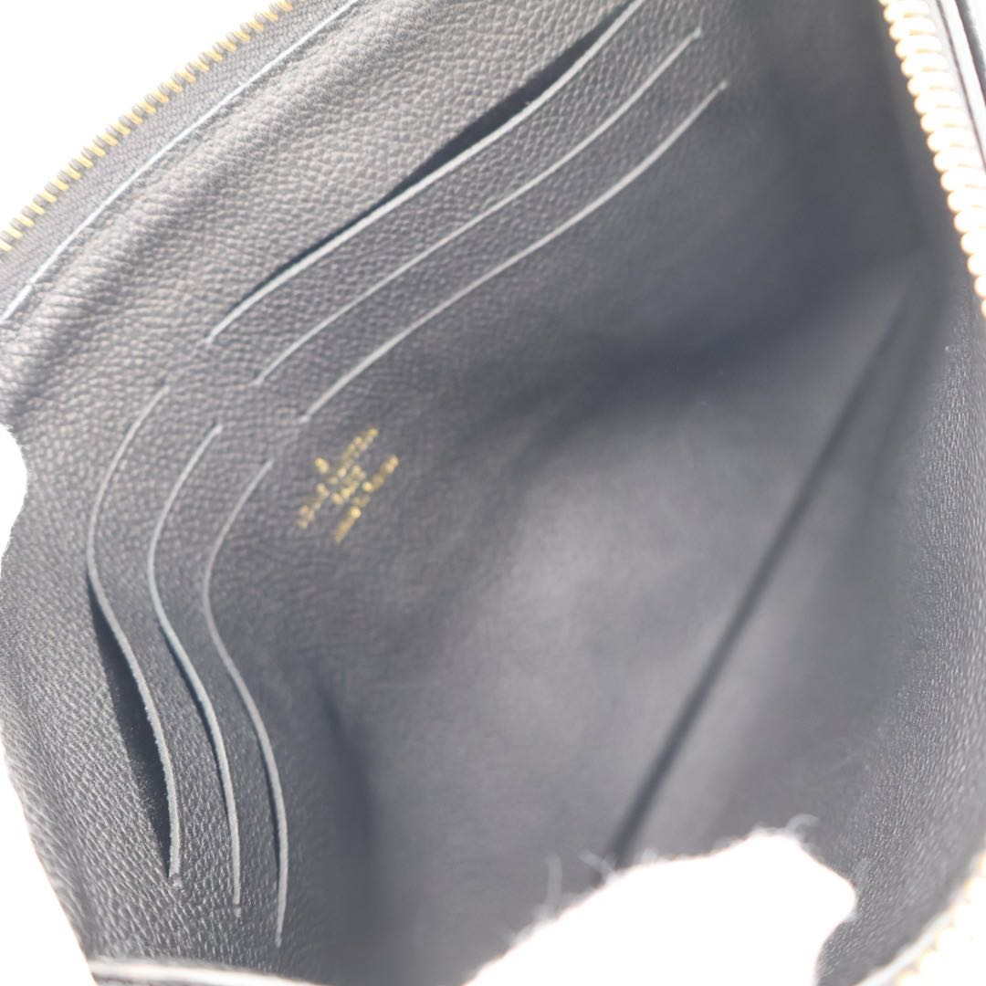 Louis Vuitton Daily Pouch Clutch — view 8