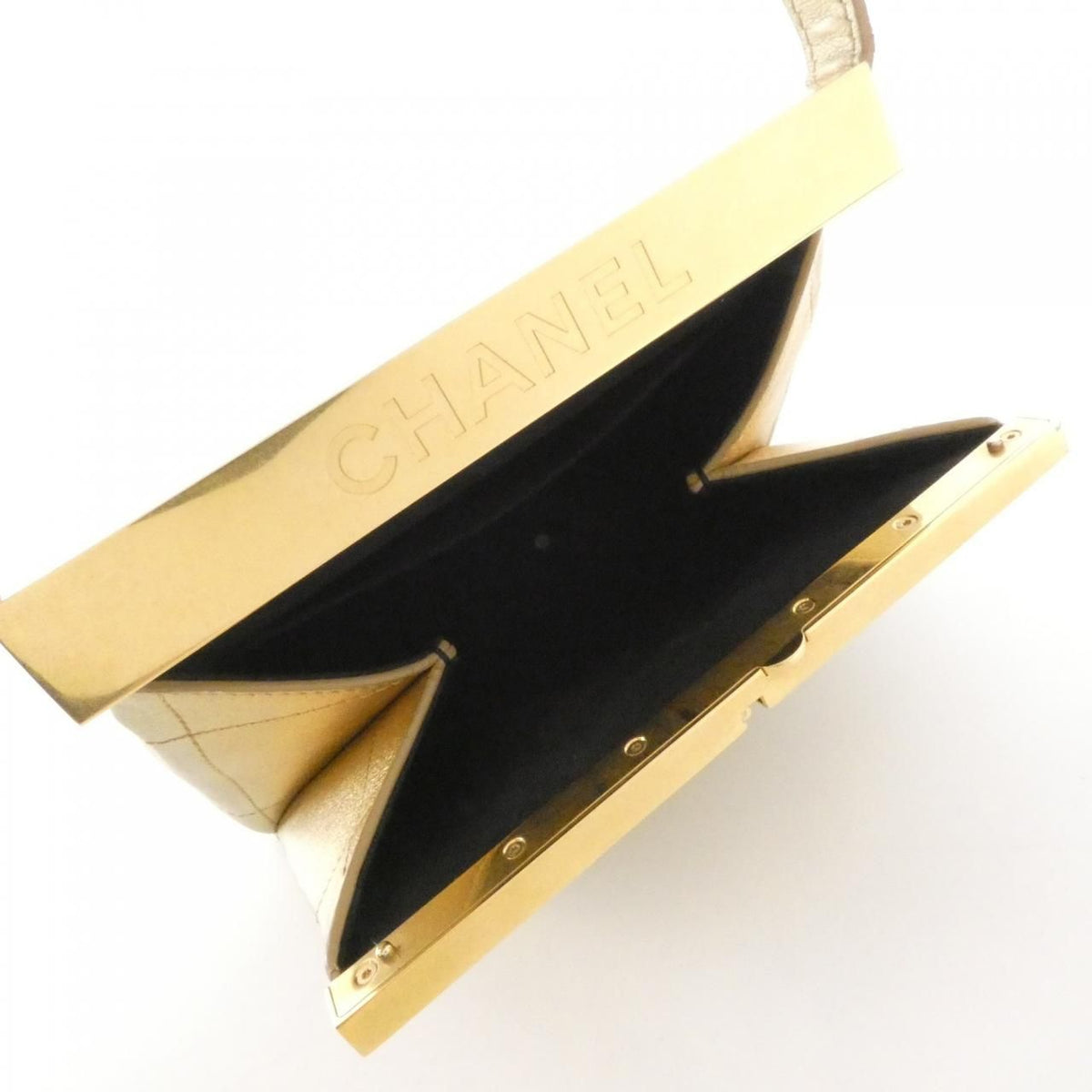 Chanel Shoulder Bag Gold — view 8