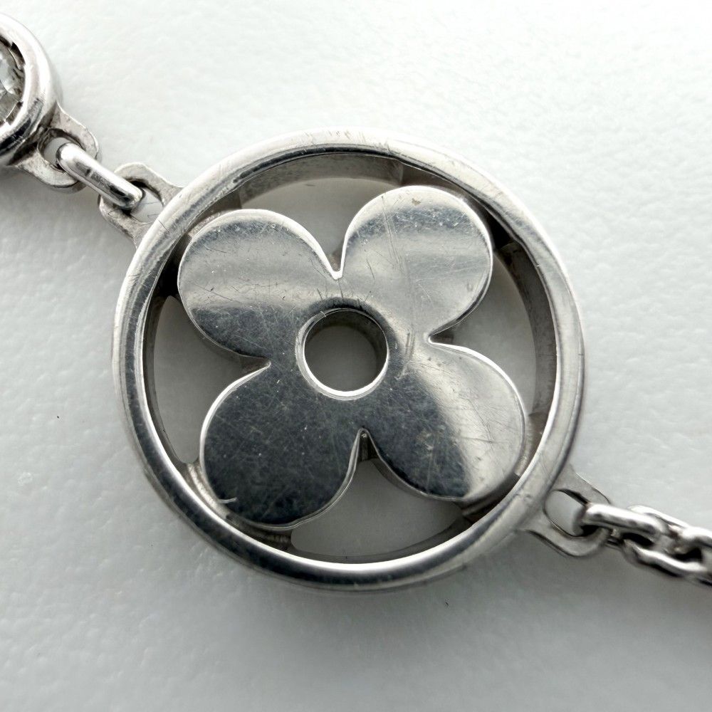 Louis Vuitton Necklace Monogram Idylle Star 18K White Gold 750 White Gold Diamond — view 8