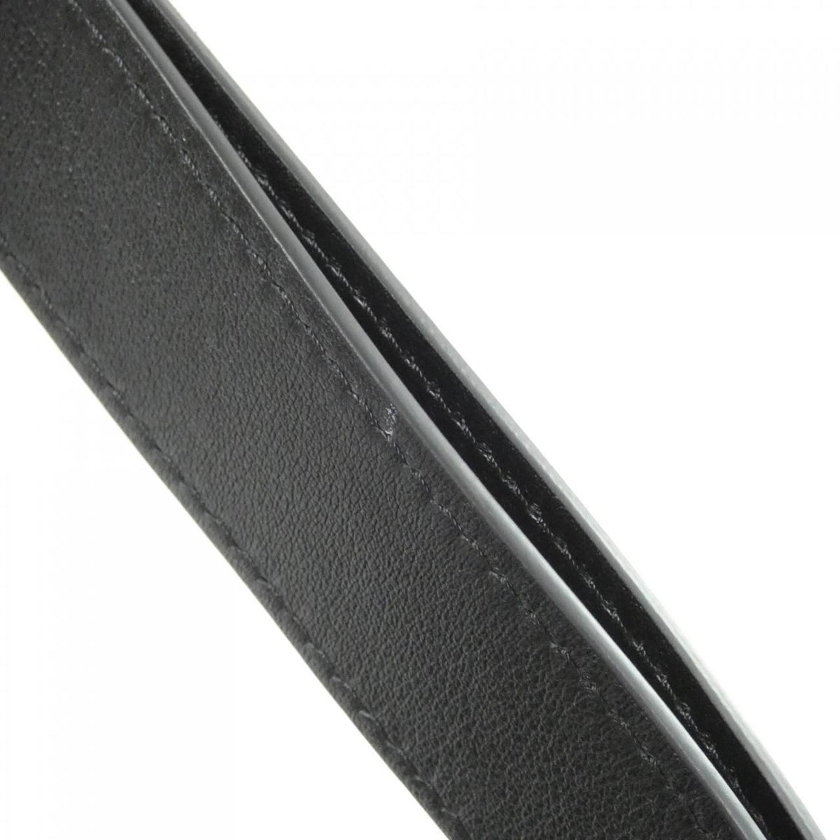 Louis Vuitton Twist MM Shoulder Bag — view 8