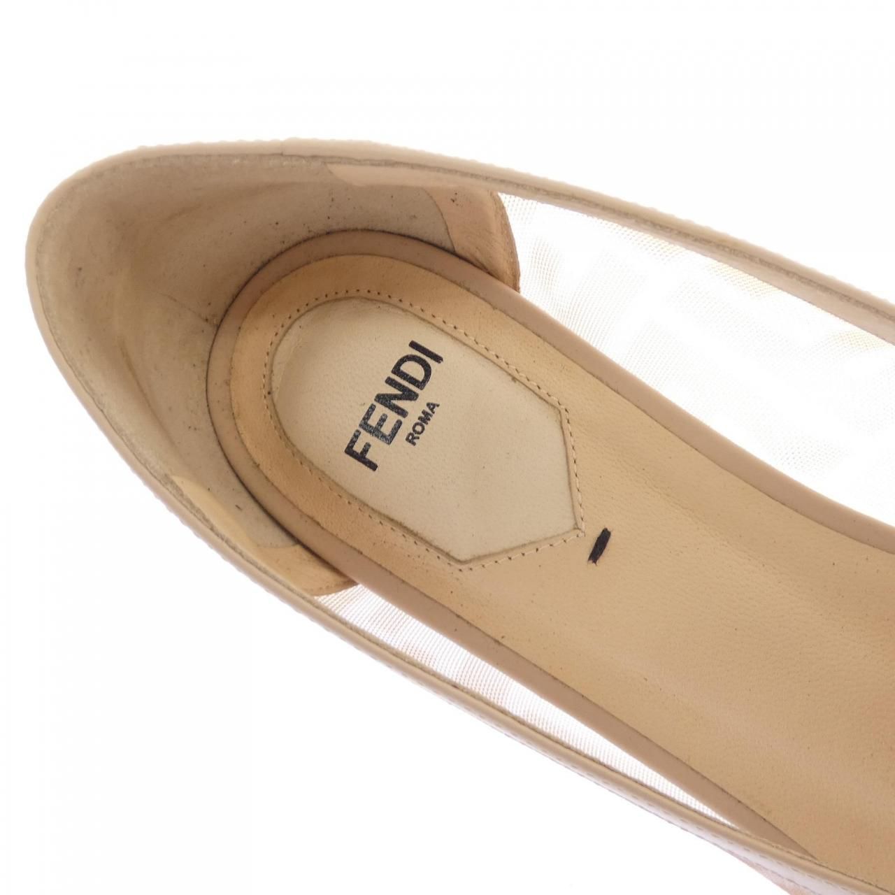 Fendi Flat Sneakers Beige — view 6