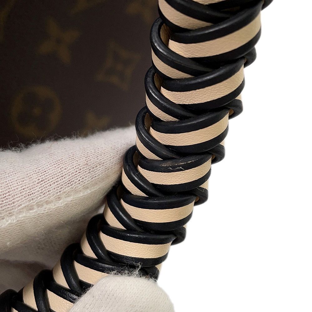 Louis Vuitton Monogram Montaigne MM 2-Way Shoulder Bag — view 8