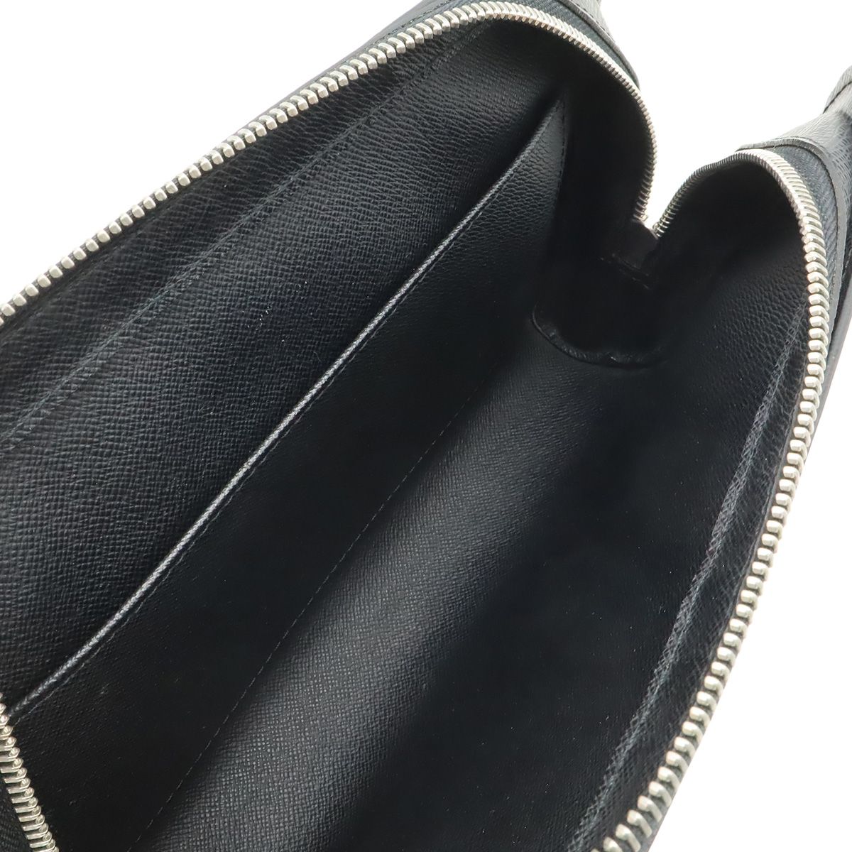 Louis Vuitton Taiga Baikal Clutch Handbag Ardoise Black — view 7