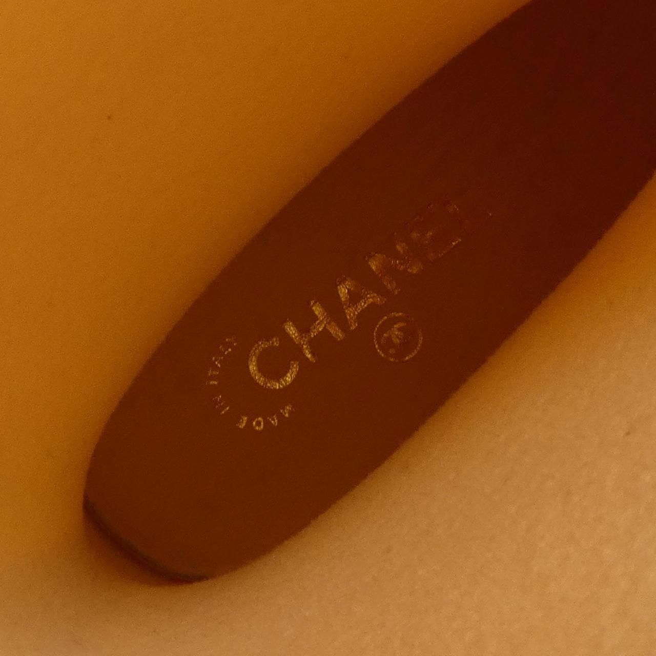 Chanel Rain Boots White — view 6