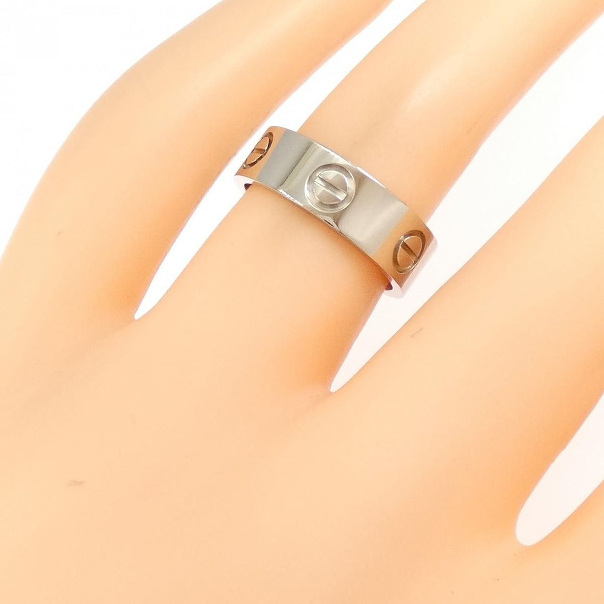 Cartier Love Ring White Gold — view 4