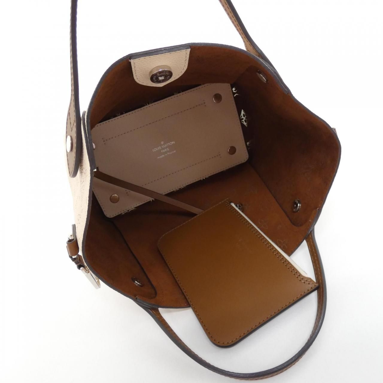 Louis Vuitton Mahina Hina PM — view 6