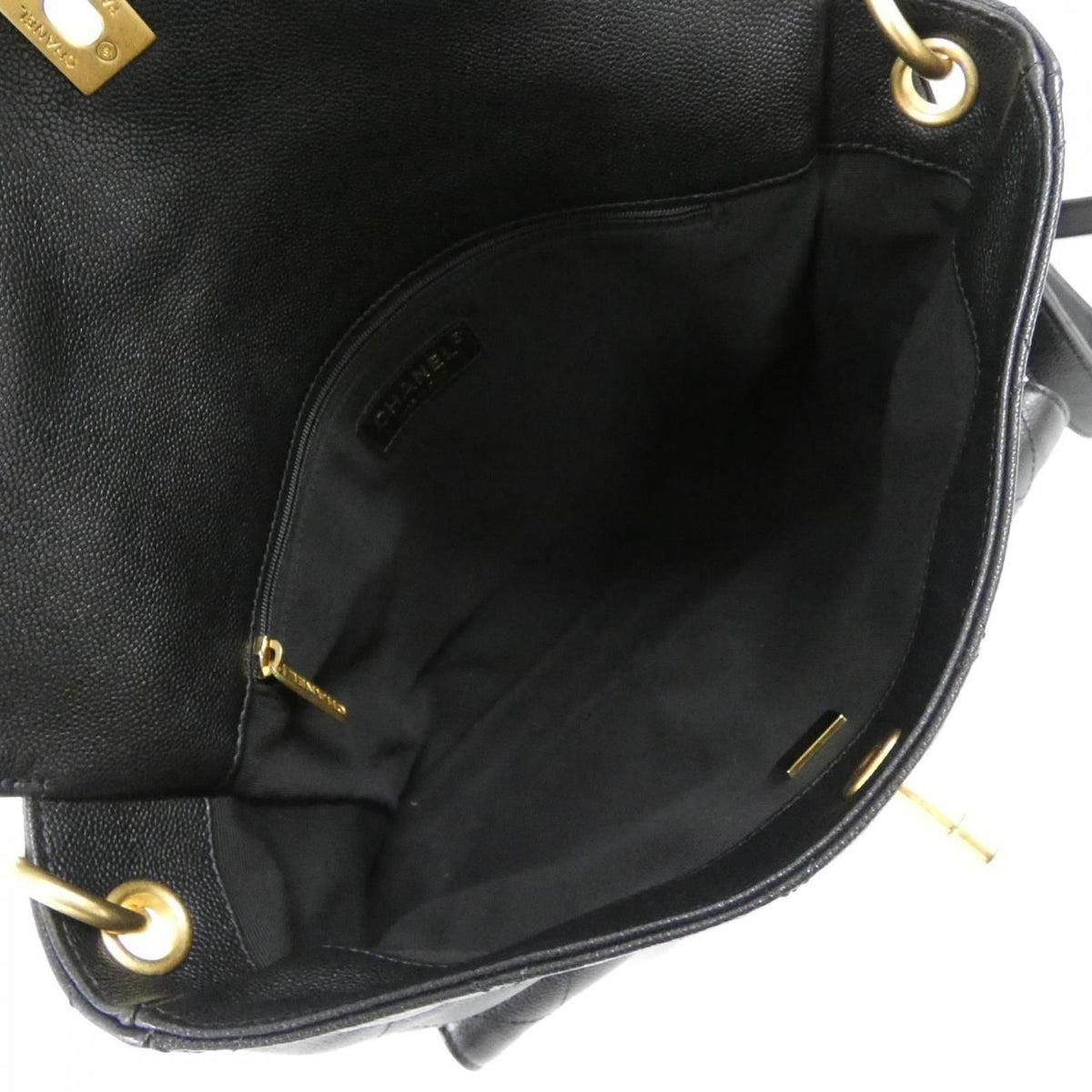 Chanel Shoulder Bag Black — view 8
