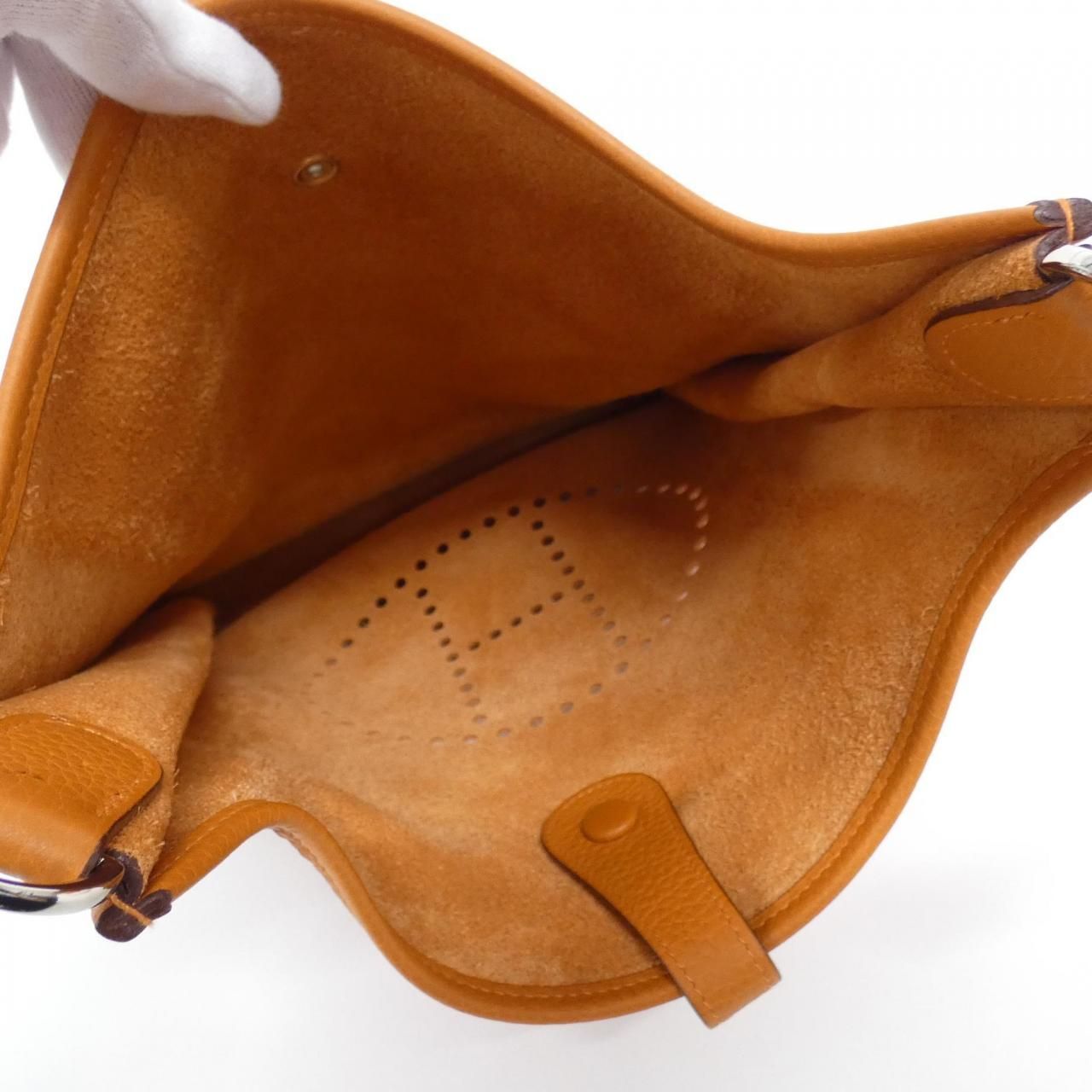 Hermes Vintage Evelyne GM Shoulder Bag — view 7