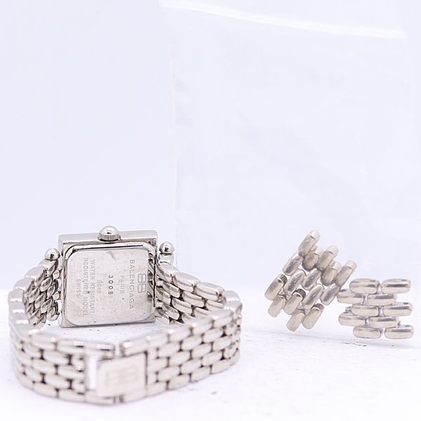 Balenciaga Square 945 SS Quartz White Shell Dial Watch with 5 Frames — view 4