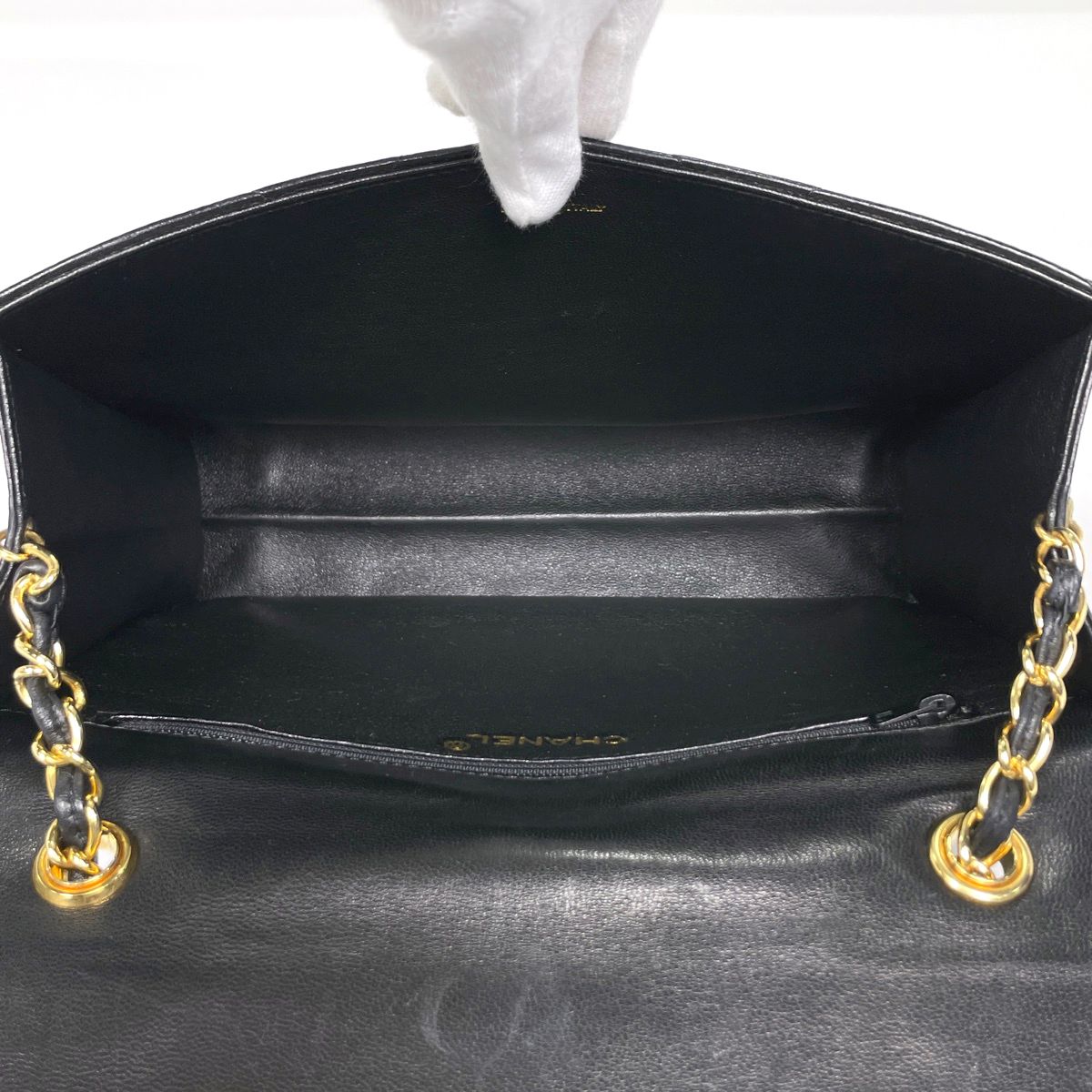Chanel CC Logo Chain Shoulder Bag Quilted Leather Black — view 8