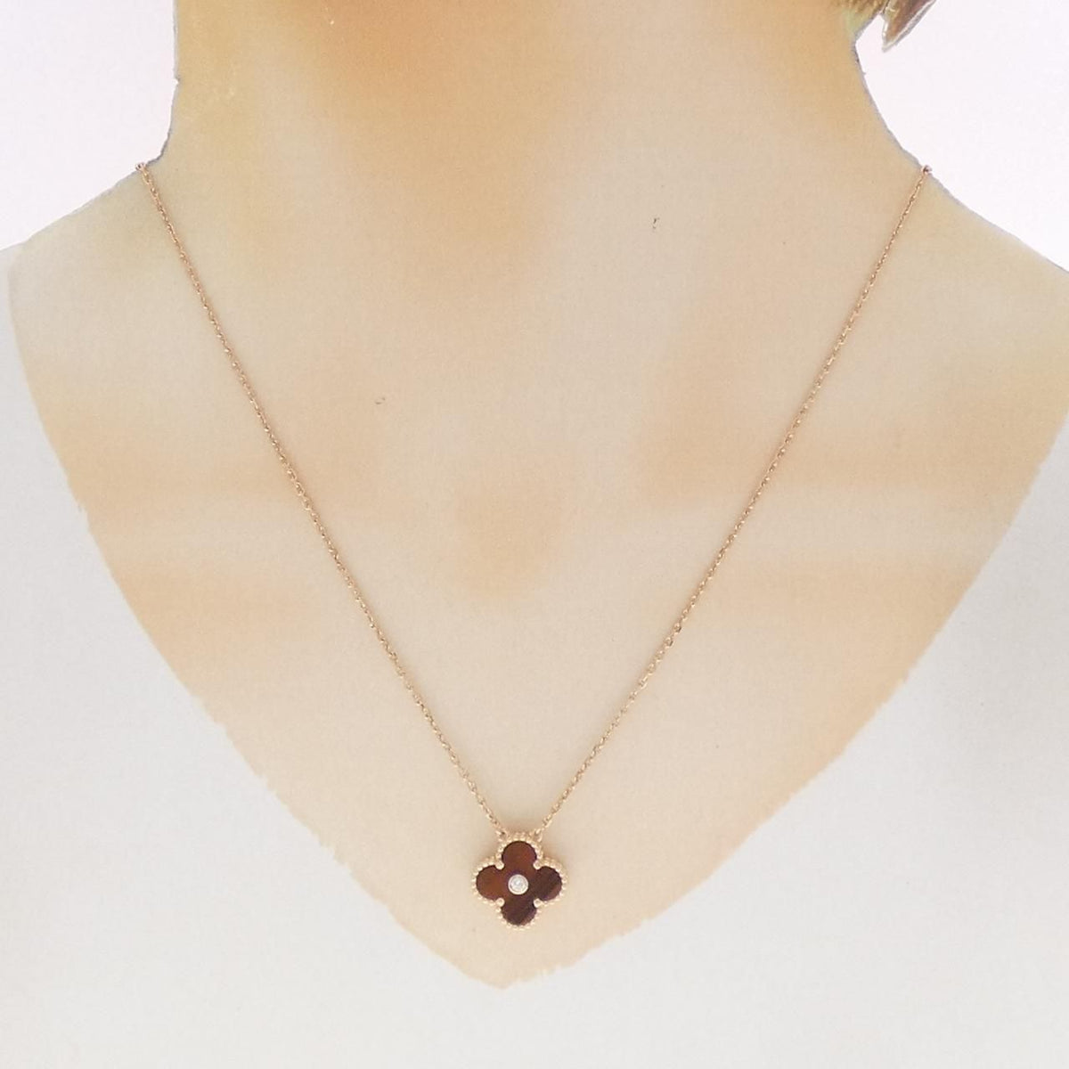 Van Cleef & Arpels Vintage Alhambra Holiday Limited Necklace — view 6