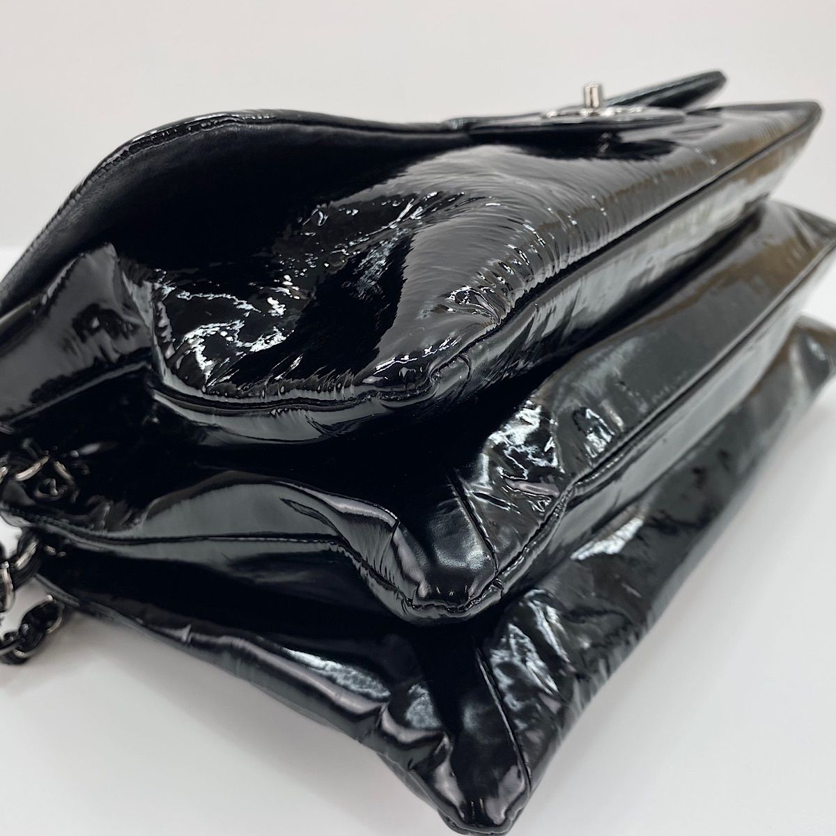 Chanel Shoulder Bag Camellia — view 8