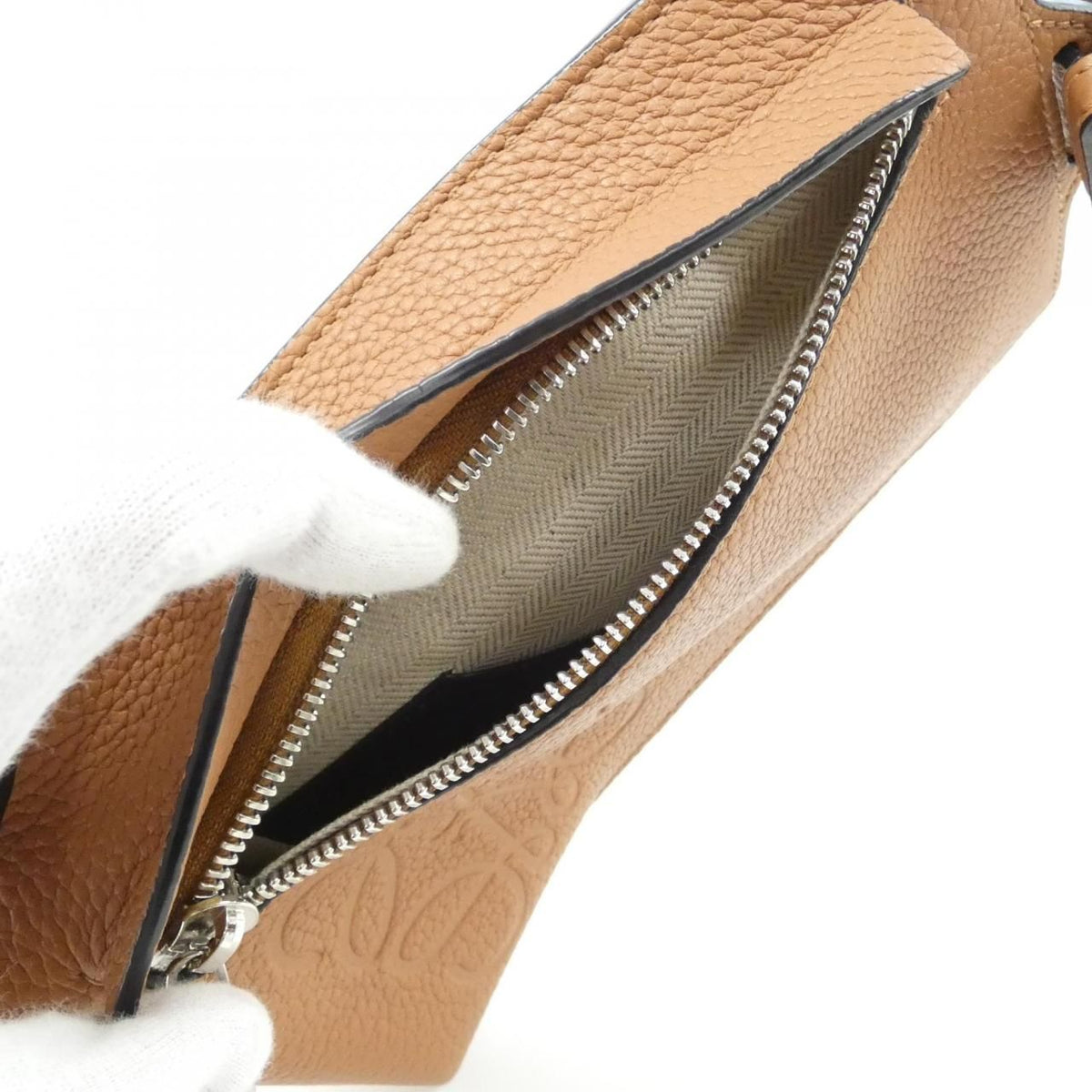 Loewe Vertical Tee Pocket Shoulder Bag — view 6