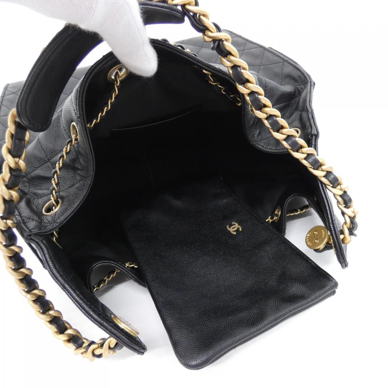 Chanel 25 Line Medium Shoulder Bag — view 6