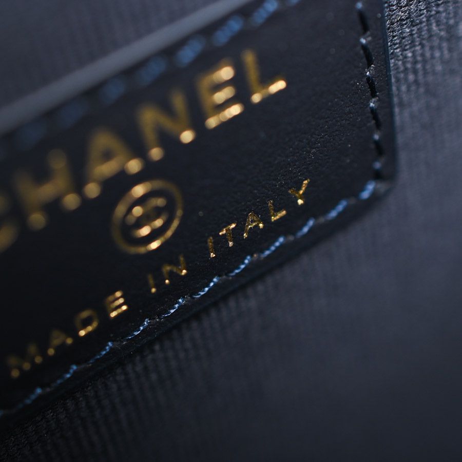 Chanel Card Case Classic — view 5