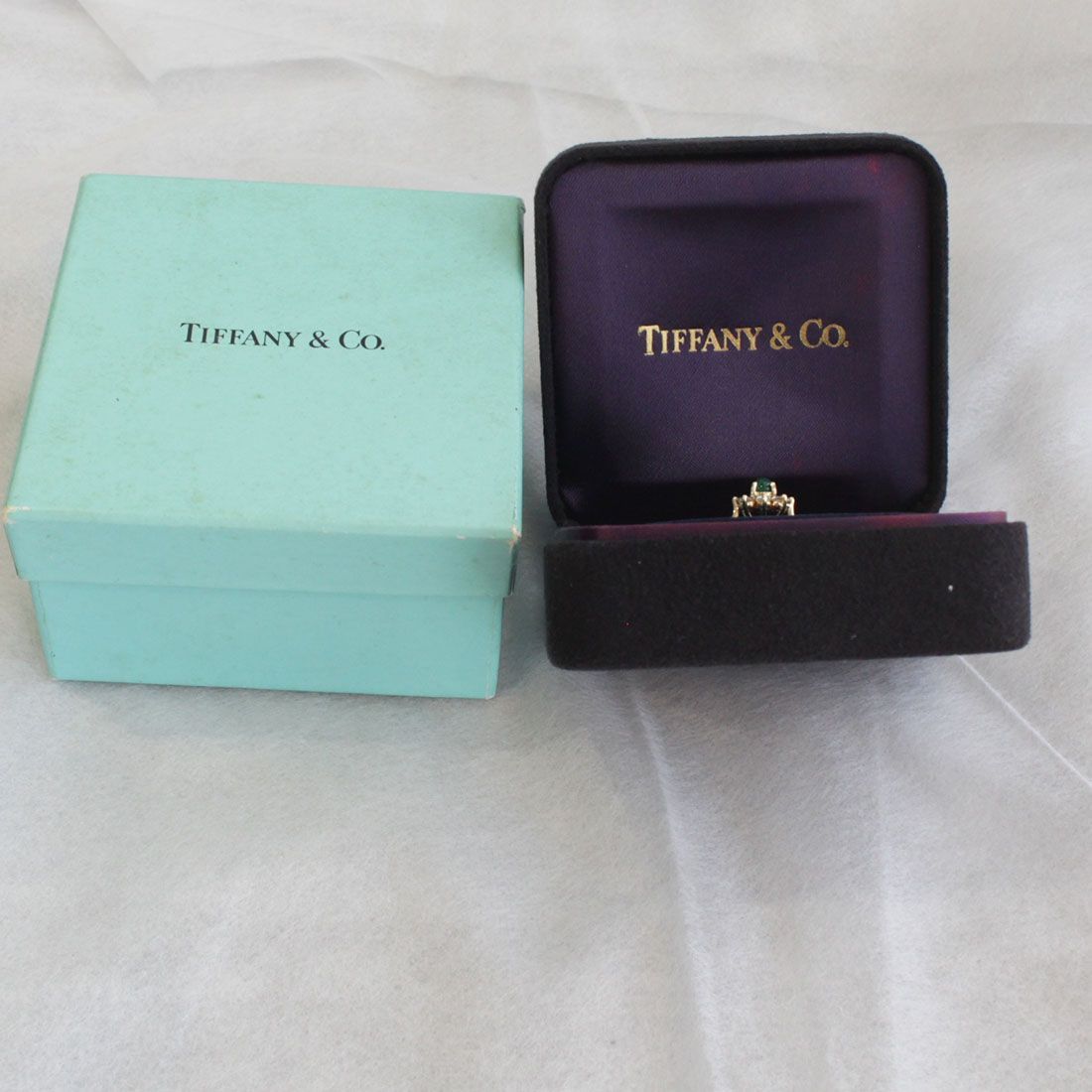 Tiffany & Co Flo Diamond Emerald Ring 750 18K Yellow Gold — view 8