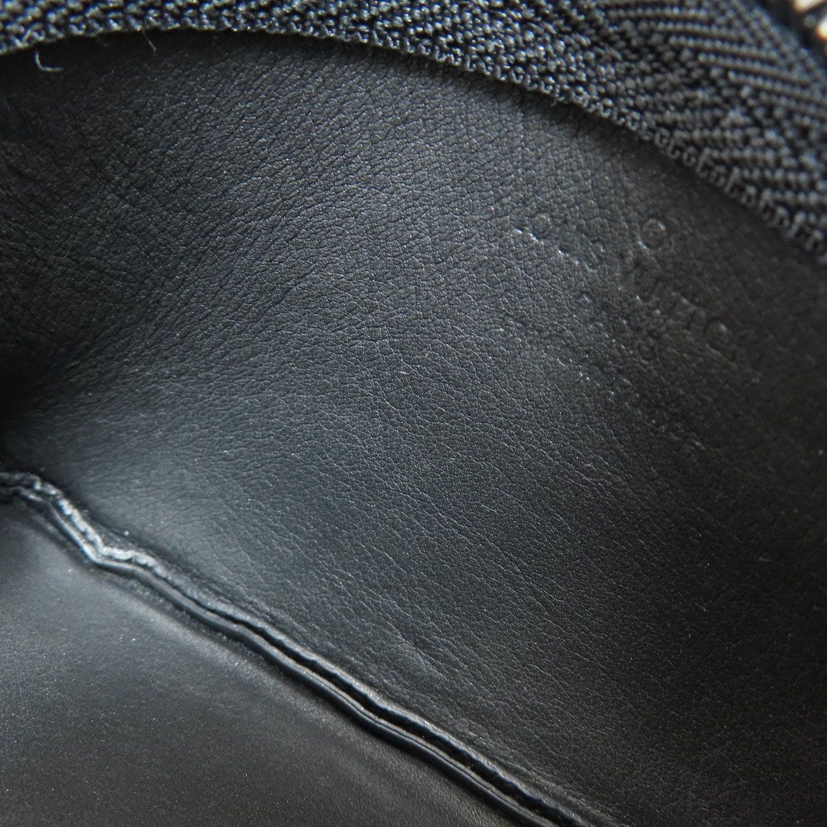 Louis Vuitton Pochette Cles Aerogram Coin Case Leather — view 9