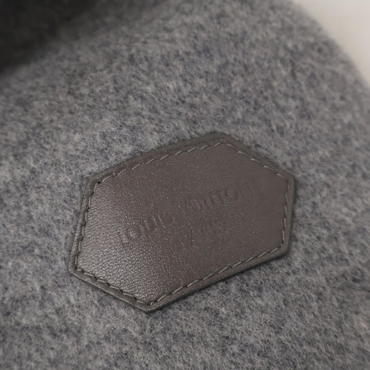 Louis Vuitton Nuv Monogram Giant Double Face 32 Jacket — view 9