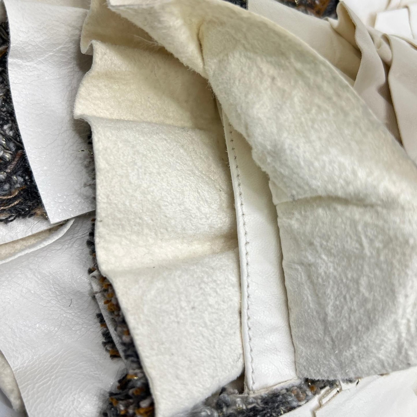 Chanel Leather Trimming Ruffle Tweed 36 Jacket — view 9