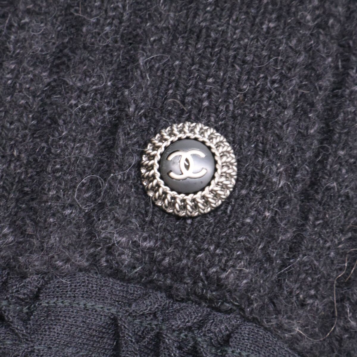 Chanel CC Button Cashmere Blend Knit Contrast 38 Sweater — view 9
