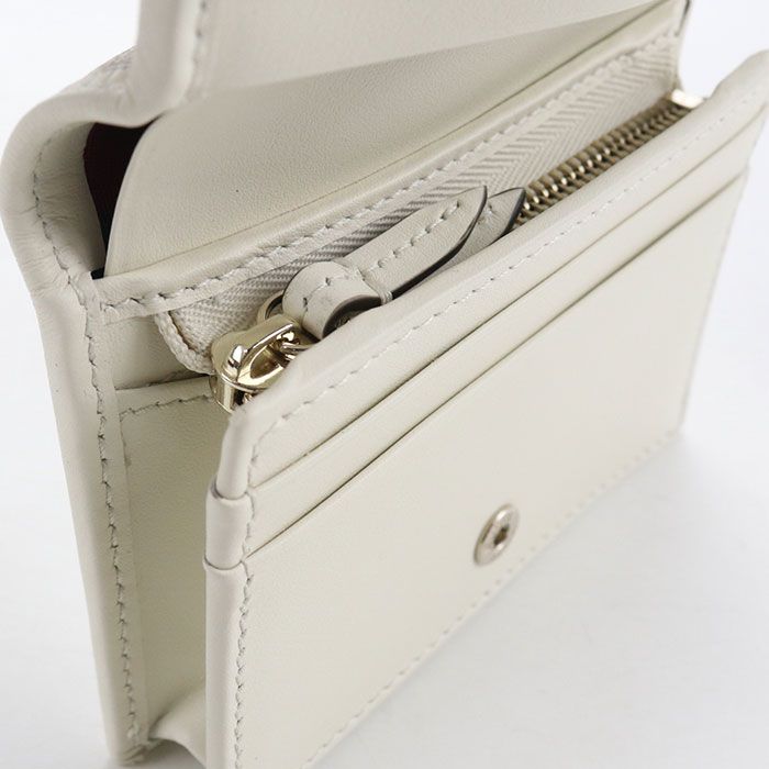 Gucci Wallet GG Emblem Bi Fold Wallet Fabric — view 7