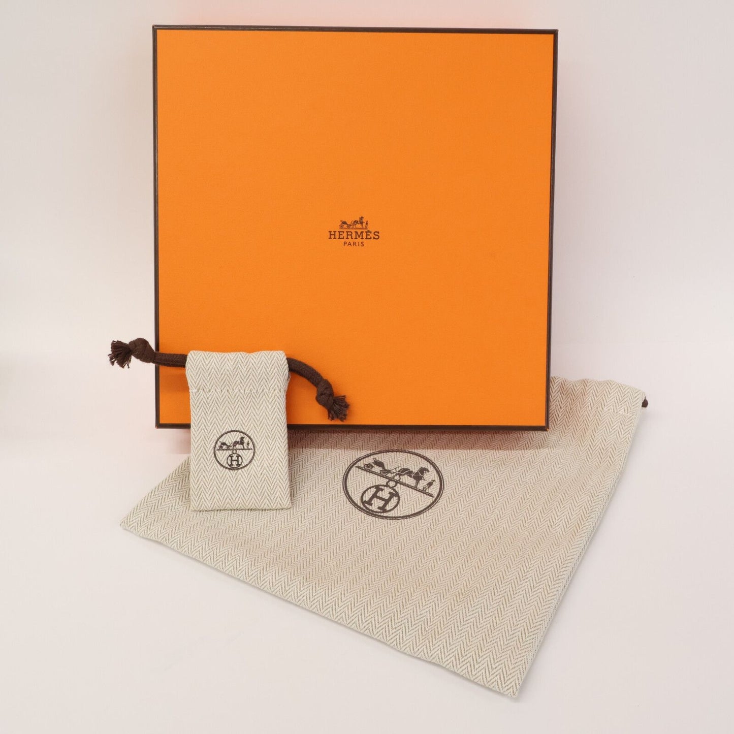 Hermes Cadena Buckle Leather — view 9
