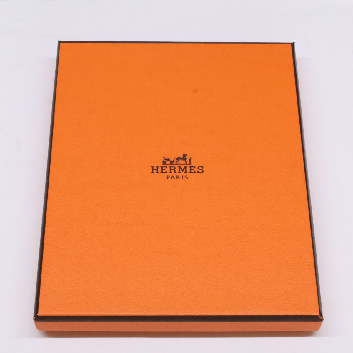 Hermes Coin Marseille Mizore Passport Case — view 8