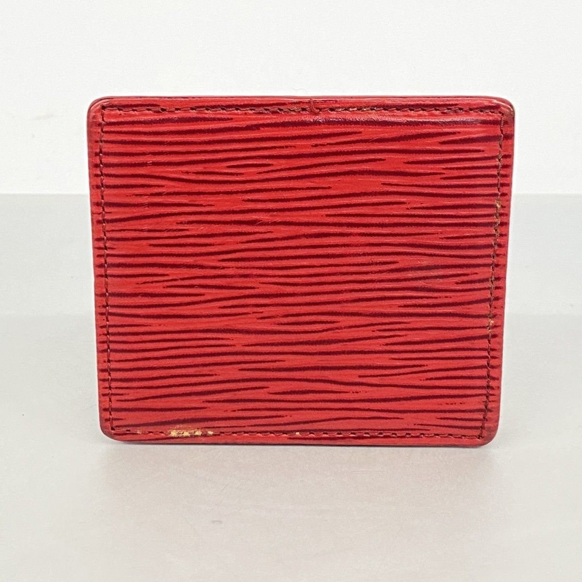 Louis Vuitton Coin Case Epi Porte Moneboite Castilian — view 9