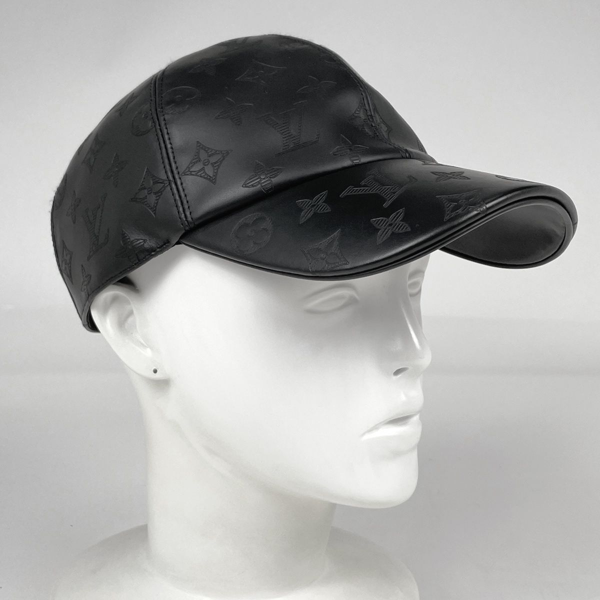 Louis Vuitton Cap Monogram Shadow Hat Leather Noir — view 7