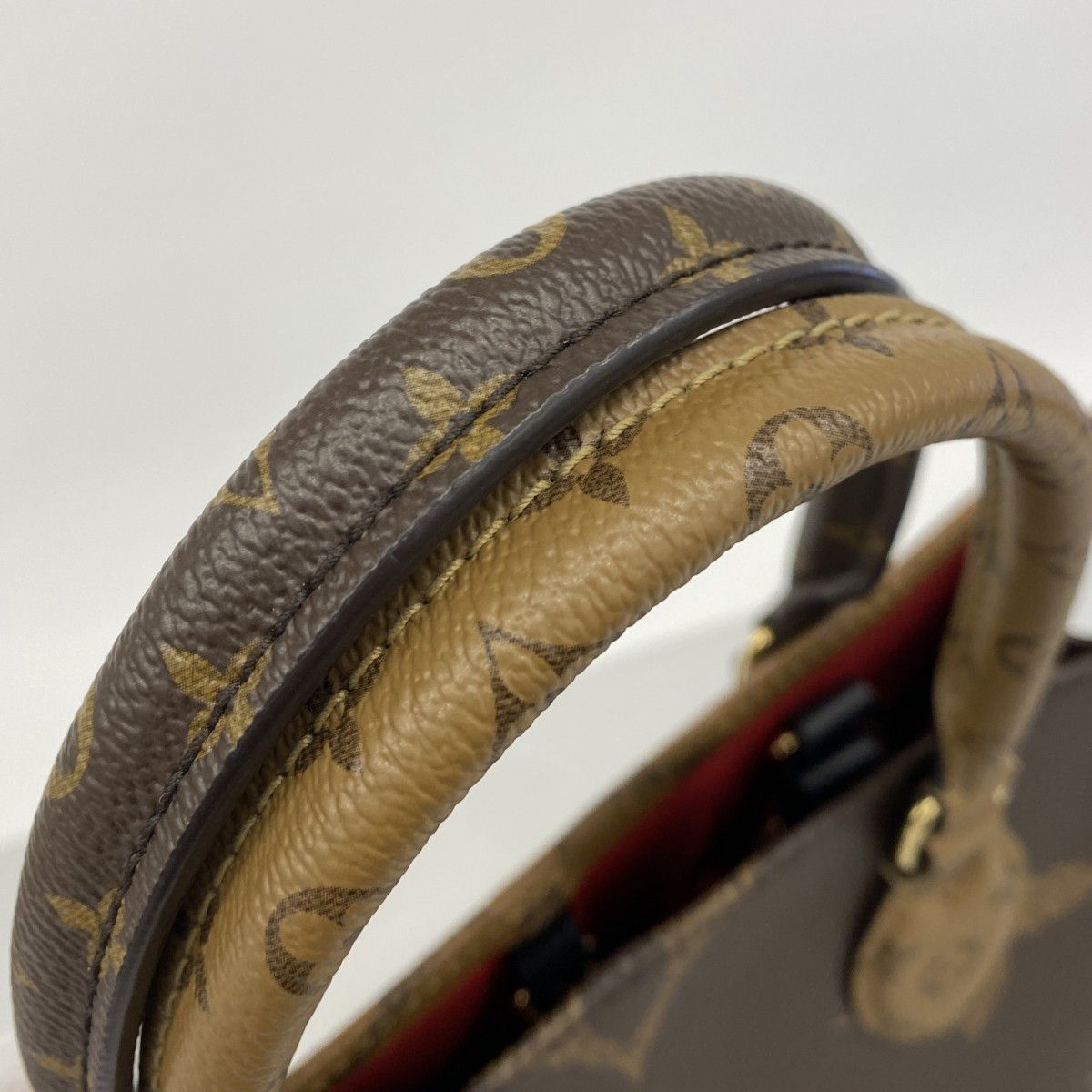 Louis Vuitton Tote Monogram Giant Reverse On The Go MM Brown 2-Way — view 8