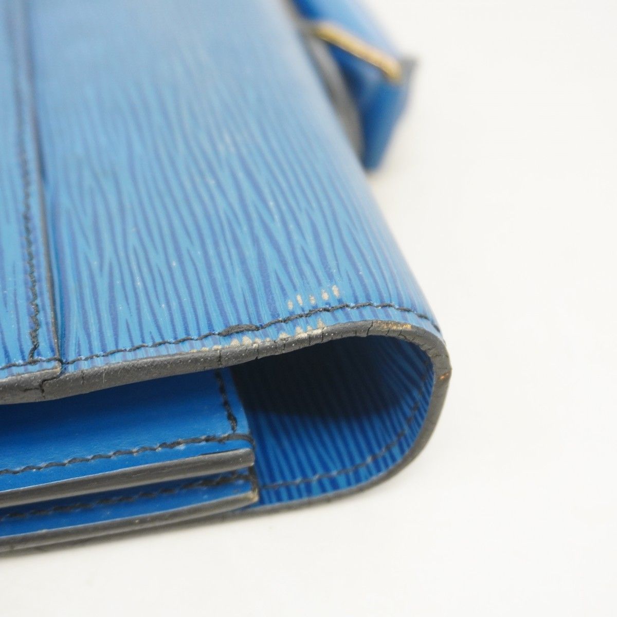 Louis Vuitton Briefcase Epi Blue — view 8