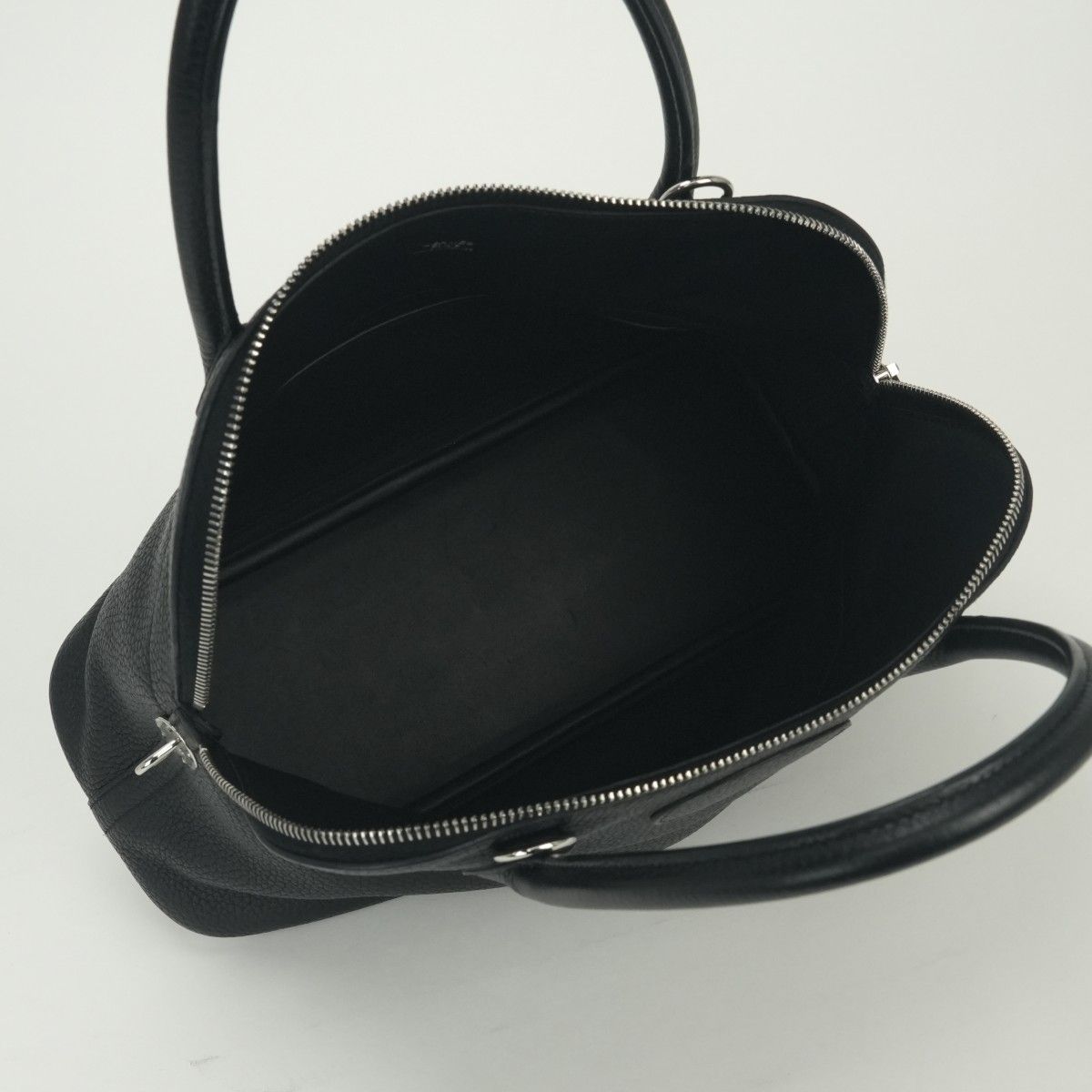 Hermes Bolide 31 Tote Shoulder Bag Taurillon Clemence Noir Black Silver 2-Way — view 8