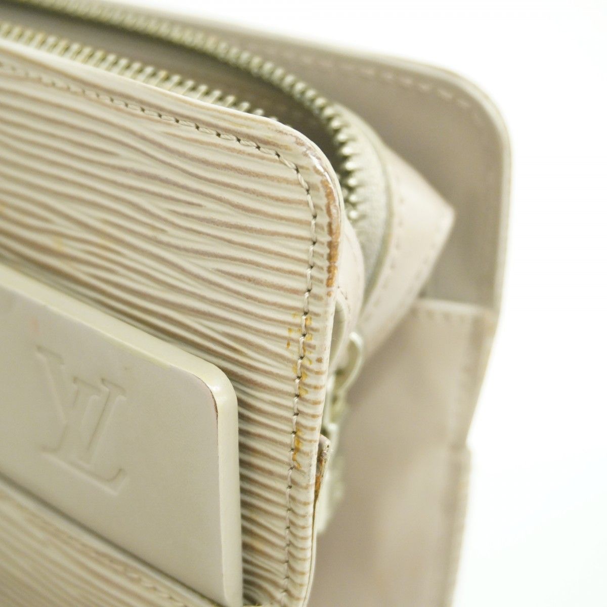 Louis Vuitton Tote Epi GM Cles — view 8