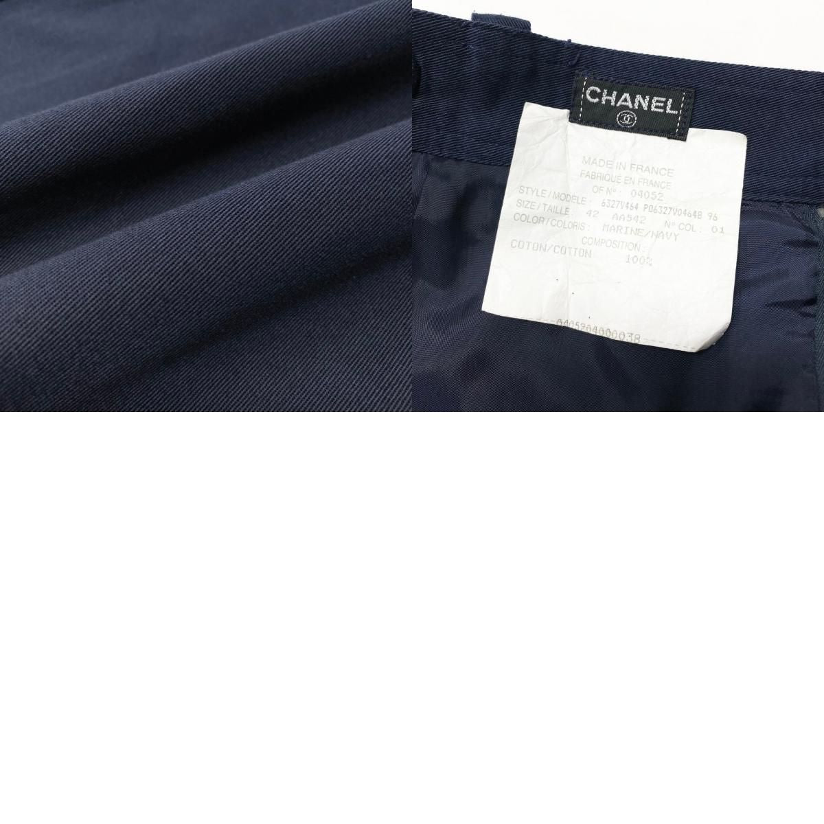 Chanel Knee Length Tight Skirt CC Logo Button Navy Cotton — view 9