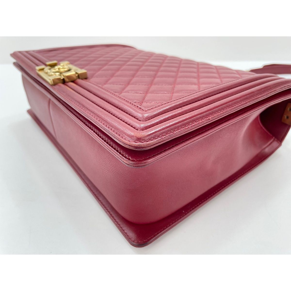 Chanel Shoulder Bag Boy Large — view 8