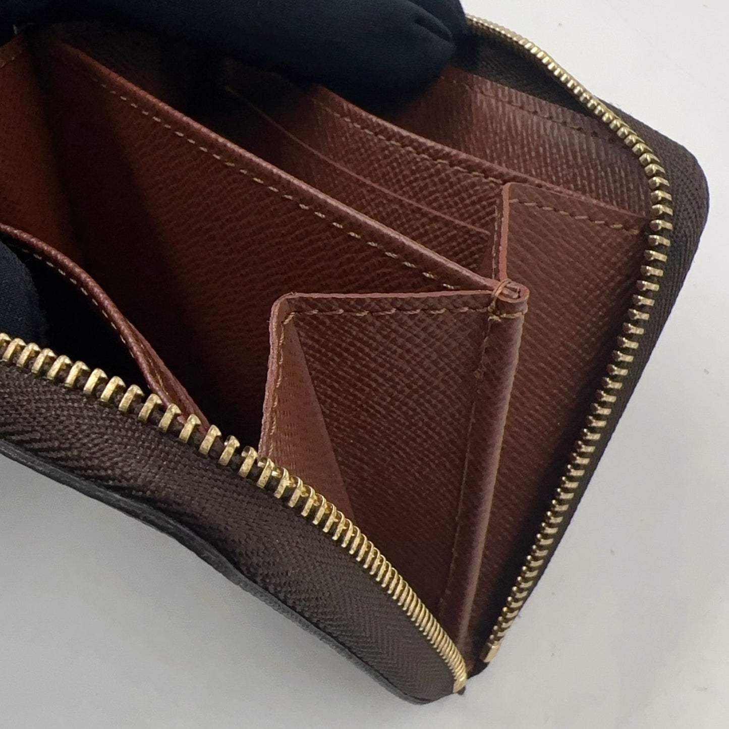 Louis Vuitton Zippy Coin Purse Monogram Leather Brown Case Gold — view 9