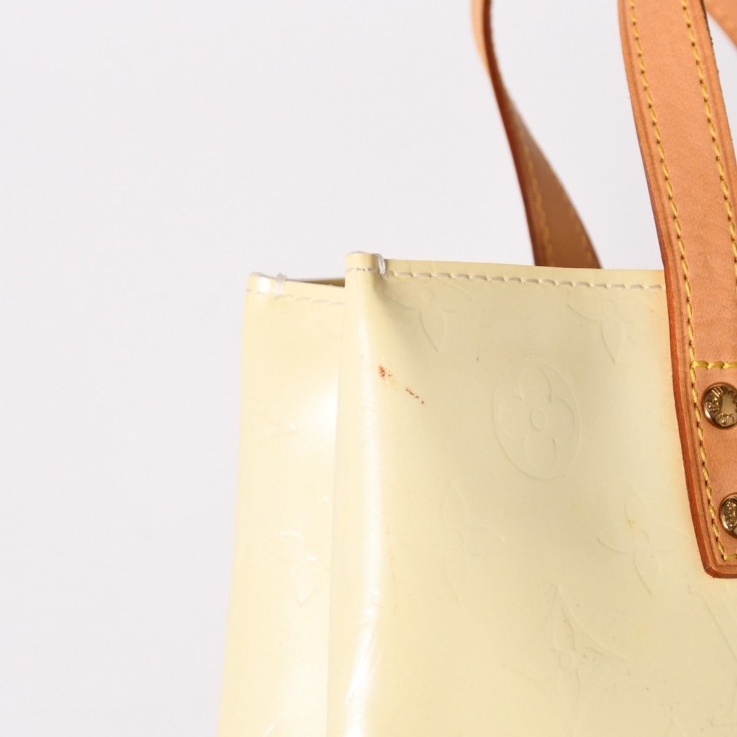 Louis Vuitton Monogram Reade PM Vernis Perlee White Ivory Cream Yellow Mini — view 8