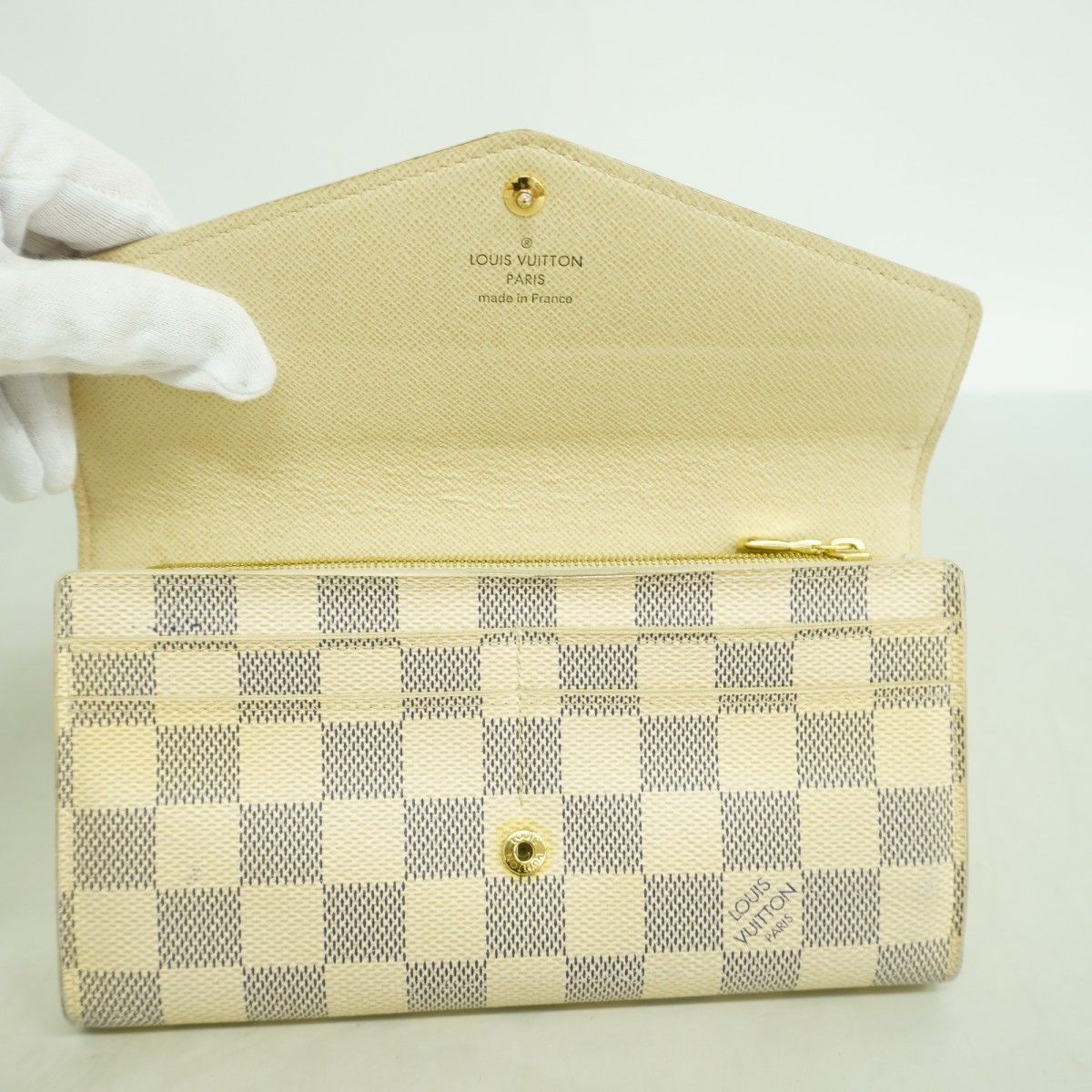 Louis Vuitton Wallet Damier Azur Portefeuille Sarah White — view 9