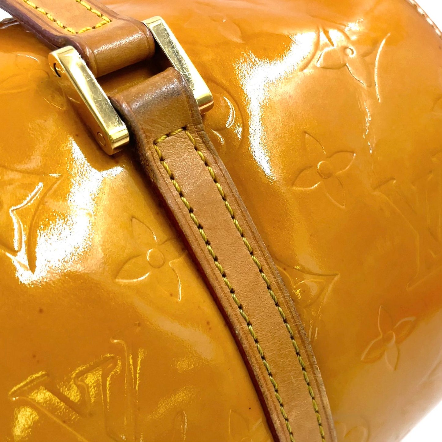 Louis Vuitton Monogram Vernis Leather Enamel Yellow Handbag Gold — view 8