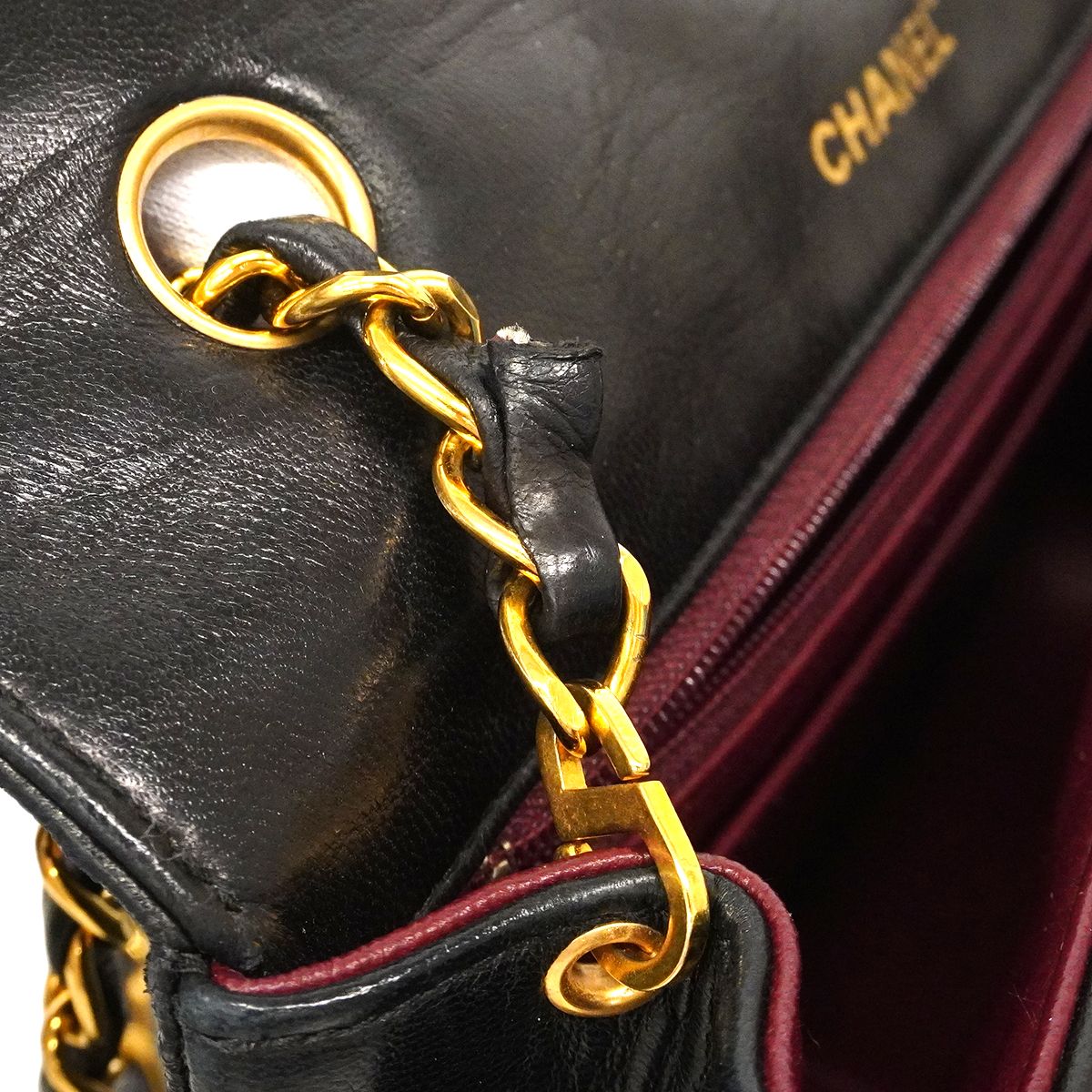 Chanel Shoulder Bag Diana Lambskin Black Gold — view 8
