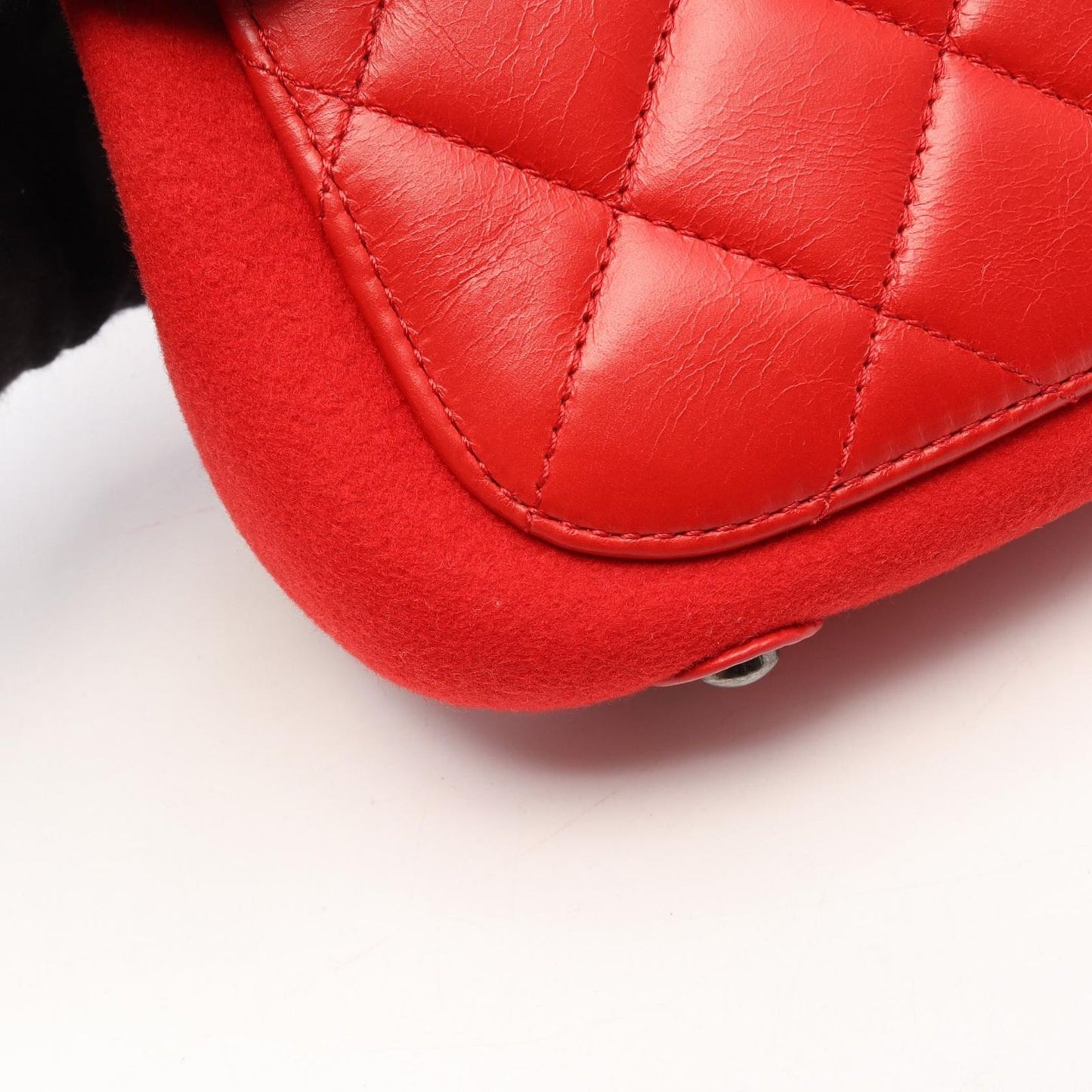 Chanel Shoulder Bag Quilted Small Red Leather Wool Chain — view 8