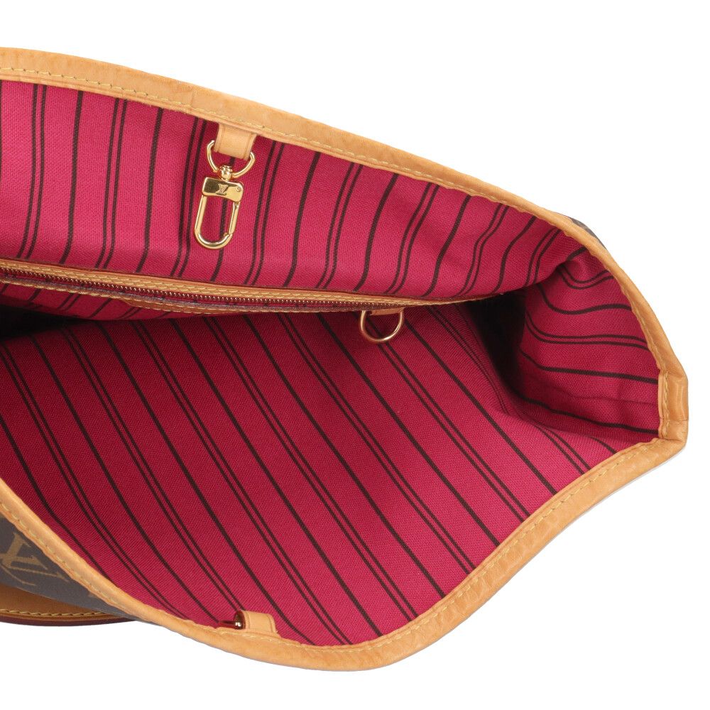 Louis Vuitton PM Monogram Shoulder Bag Canvas Brown Second — view 8