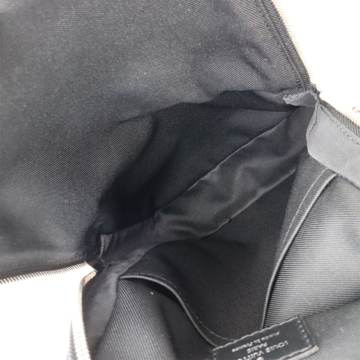 Louis Vuitton Damier Graphite Avenue Sling Bag Travel — view 7