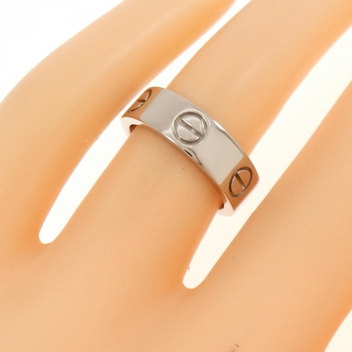 Cartier Love Ring White Gold — view 4