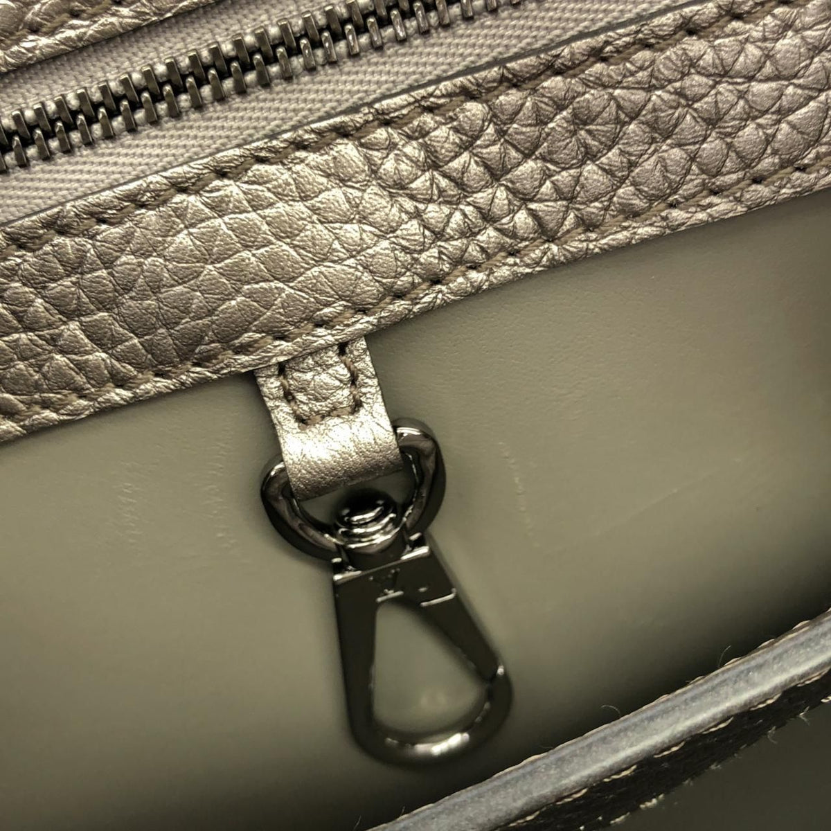 Louis Vuitton Capucines BB — view 8