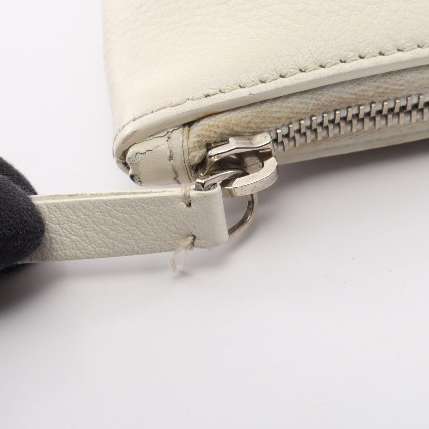 Balenciaga Clutch Everyday Pouch White Leather — view 8