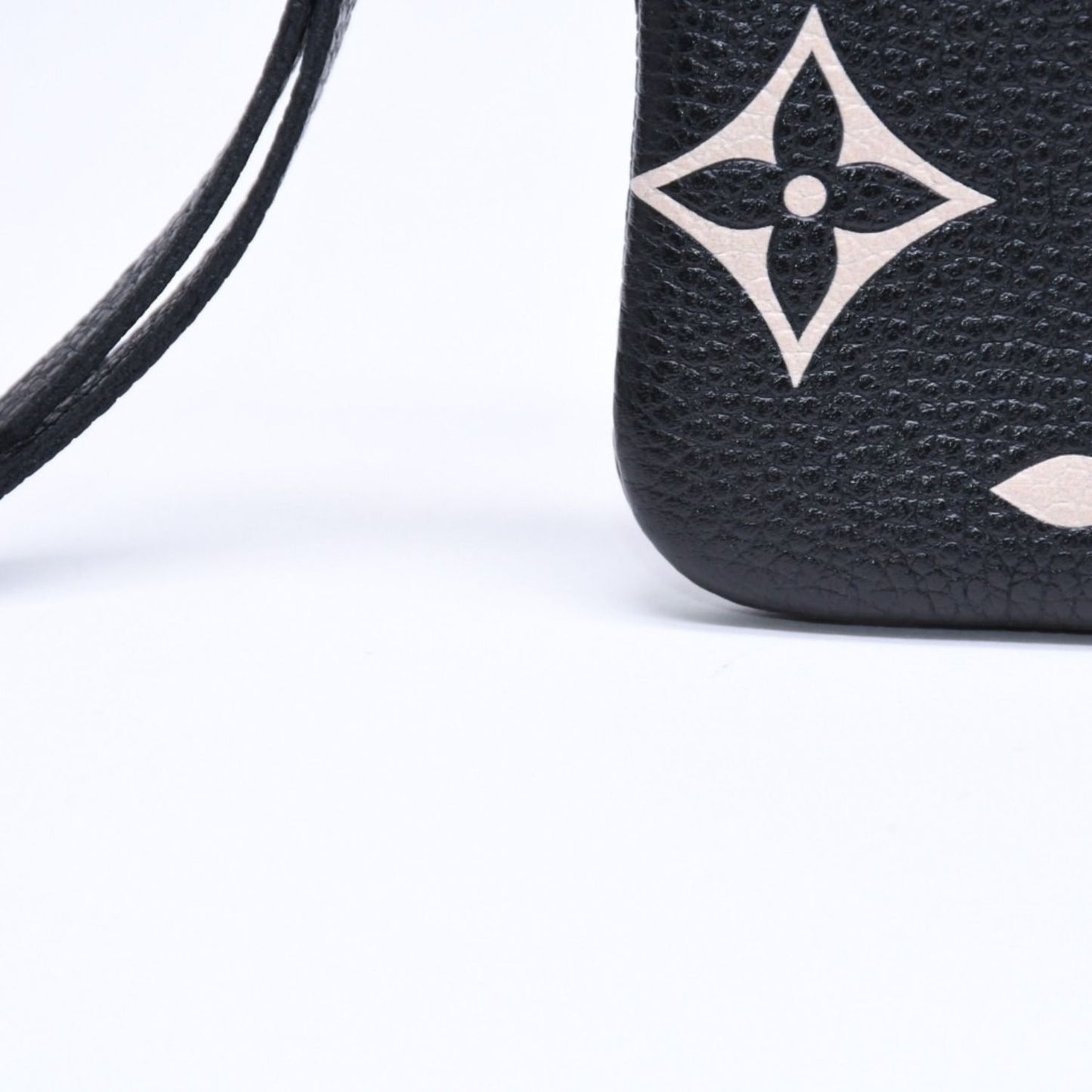 Louis Vuitton Coin Purse Monogram Empreinte Noir Pochette Cles Black Beige — view 8