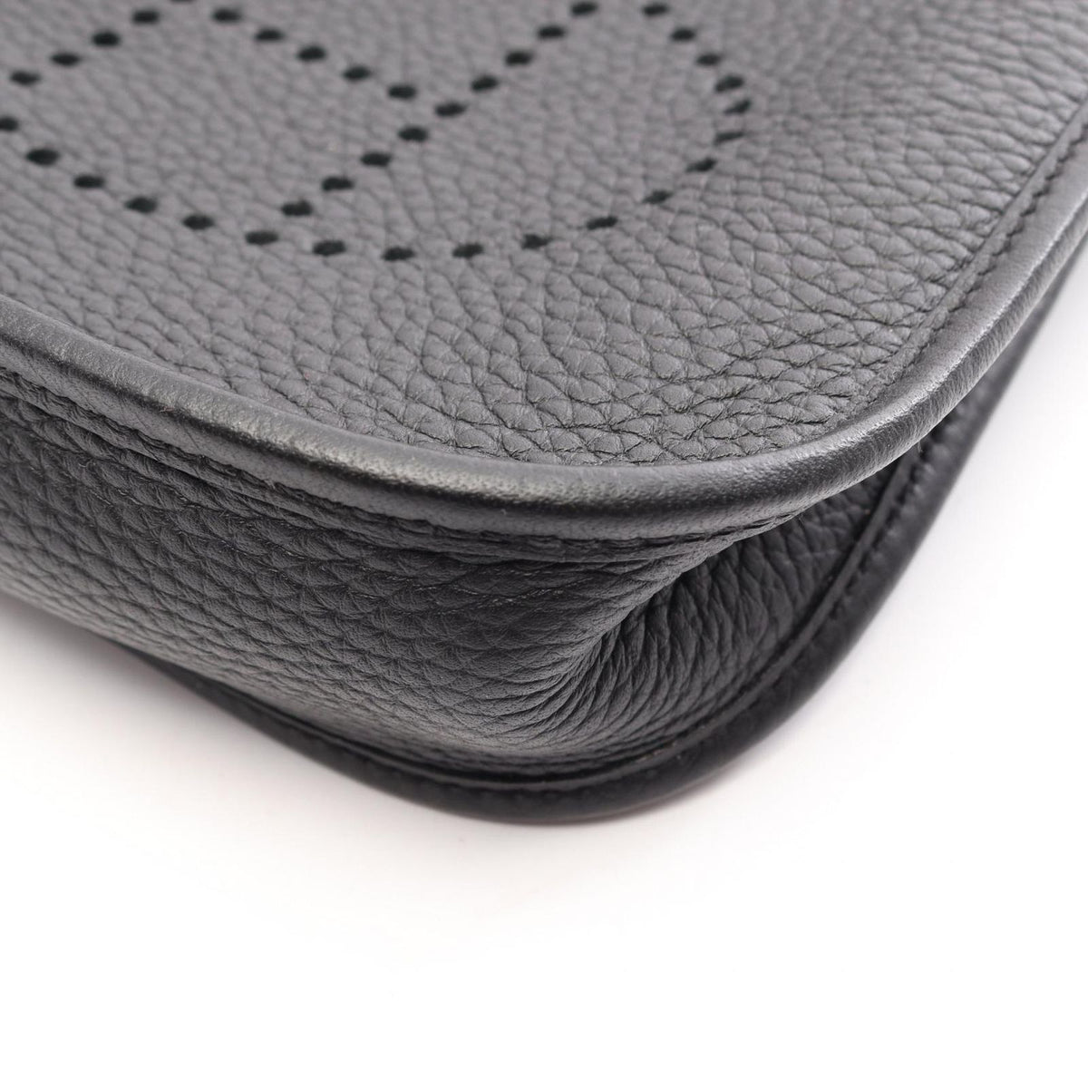 Hermes Shoulder Bag Evelyne Amazon TPM Black Leather — view 7