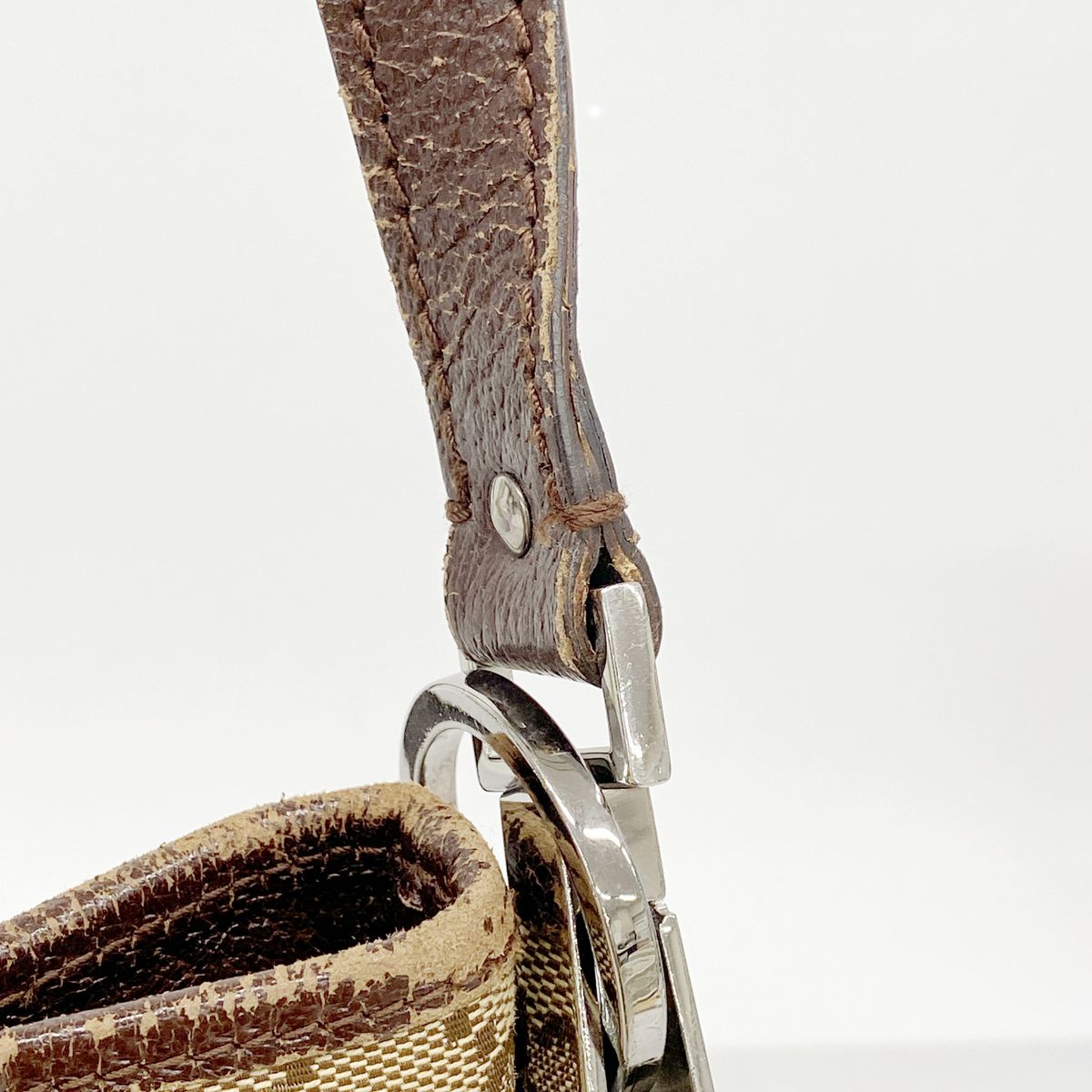Gucci Shoulder Bag GG Canvas Beige Silver — view 8